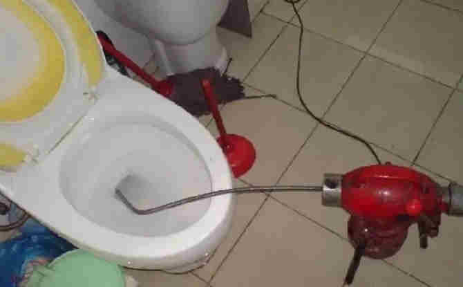 兴县马桶通下水